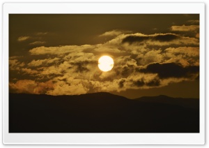 Alien Sun Ultra HD Wallpaper for 4K UHD Widescreen desktop, tablet & smartphone