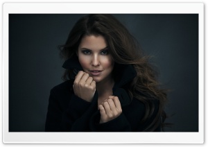 Amanda Cerny Portrait Ultra HD Wallpaper for 4K UHD Widescreen desktop, tablet & smartphone