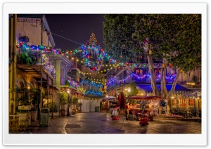 Christmas Lights are Up Ultra HD Wallpaper for 4K UHD Widescreen desktop, tablet & smartphone