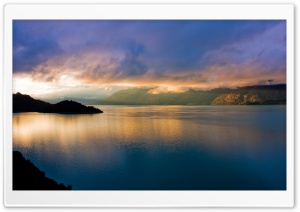 Clouds Ceiling Ultra HD Wallpaper for 4K UHD Widescreen desktop, tablet & smartphone