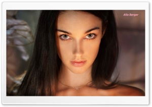 Cute girl Ultra HD Wallpaper for 4K UHD Widescreen desktop, tablet & smartphone