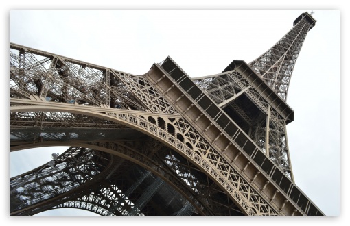 Featured image of post Eiffel Tower Wallpaper 4K Black And White Eiffel tower view paris france building w