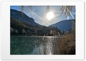 Frozen lake Ultra HD Wallpaper for 4K UHD Widescreen desktop, tablet & smartphone