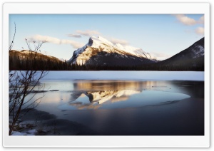 Frozen Mountain Lake Ultra HD Wallpaper for 4K UHD Widescreen desktop, tablet & smartphone