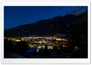 Home Town at Night Ultra HD Wallpaper for 4K UHD Widescreen desktop, tablet & smartphone