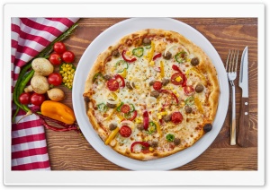 Homemade Vegetarian Pizza Ultra HD Wallpaper for 4K UHD Widescreen desktop, tablet & smartphone