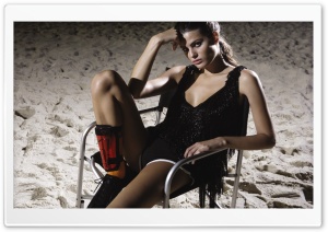 Isabeli Fontana Ultra HD Wallpaper for 4K UHD Widescreen desktop, tablet & smartphone
