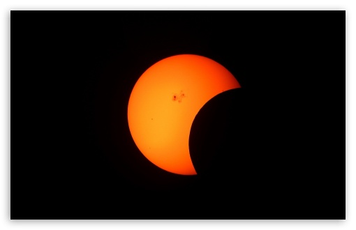 partial solar eclipse wallpaper