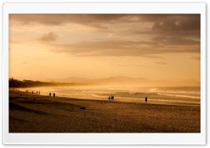 People On The Beach Ultra HD Wallpaper for 4K UHD Widescreen desktop, tablet & smartphone