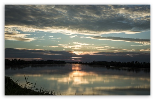 Sunset on the River Po - Italy UltraHD Wallpaper for Wide 16:10 Widescreen WHXGA WQXGA WUXGA WXGA ;