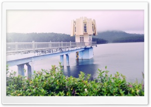 Tuyen Lam Lake - Da Lat, Viet Nam Ultra HD Wallpaper for 4K UHD Widescreen desktop, tablet & smartphone