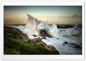 Wave Crashing On Rock Ultra HD Wallpaper for 4K UHD Widescreen desktop, tablet & smartphone