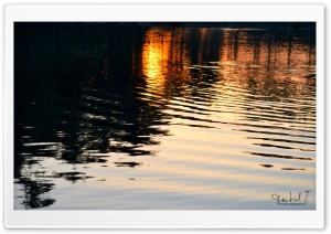 Waving Water Ultra HD Wallpaper for 4K UHD Widescreen desktop, tablet & smartphone