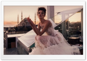Wedding in Istanbul Ultra HD Wallpaper for 4K UHD Widescreen desktop, tablet & smartphone