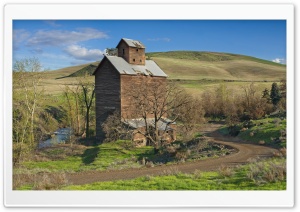 Abandoned Grain Elevator, Ghost Town, Oregon 4K UHD Wallpaper for Widescreen and UltraWide Desktop, UltraHD TV, Smartphone, Tablet