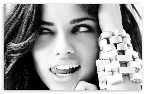 Adriana Lima Black And White UltraHD Wallpaper for HD 16:9 ; Widescreen 16:10 5:3 ; Fullscreen 4:3 5:4 3:2 ;