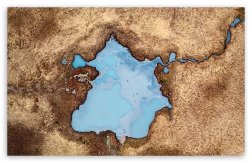 Aerial View of Geothermal Landscapes in Grindavikurbaer, Iceland UltraHD Wallpaper for UHD 16:9 ; HD 16:9 ; Widescreen 16:10 ; Tablet 1:1 ; Mobile 9:16 ;