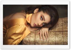Aesthetic Beautiful Woman Ultra HD Wallpaper for 4K UHD Widescreen desktop, tablet & smartphone
