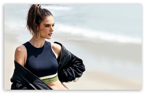 Alessandra Ambrosio UltraHD Wallpaper for Widescreen 16:10 ;