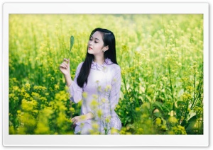 Alone Girl Smile Ultra HD Wallpaper for 4K UHD Widescreen desktop, tablet & smartphone
