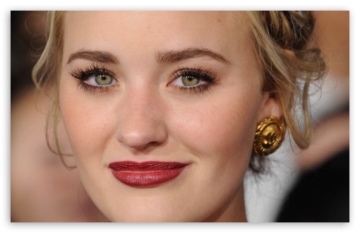 Amanda Michalka UltraHD Wallpaper for Widescreen 16:10 ;