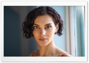 Amber Rose Revah 4K UHD Wallpaper for Widescreen and UltraWide Desktop, UltraHD TV, Smartphone, Tablet