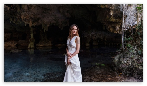 Angelina Jolie UltraHD Wallpaper for UHD 16:9 ; HD 16:9 ;