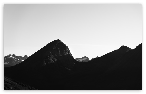 Arctic Circle Mountain Landscape Troms Norway UltraHD Wallpaper for UHD 16:9 ; HD 16:9 ; UltraWide 21:9 24:10 32:9 32:10 ; Widescreen 16:10 ; Tablet 1:1 ; Mobile 9:16 9:19.5 9:20 9:21 9:22 ; Dual 16:10 16:9 ; Triple 16:10 16:9 ;