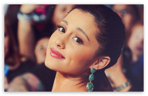 Ariana Grande UltraHD Wallpaper for Widescreen 16:10 ;