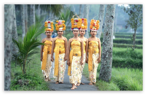 Asian Traditional Costume UltraHD Wallpaper for UHD 16:9 ; HD 16:9 ; UltraWide 21:9 24:10 ; Widescreen 16:10 5:3 ; Fullscreen 4:3 5:4 3:2 ; Tablet 1:1 ;