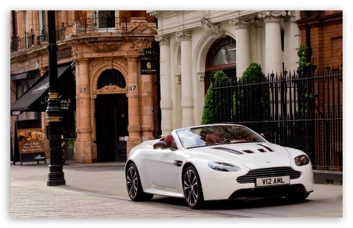 Aston Martin Vantage V12 On The Street UltraHD Wallpaper for HD 16:9 ; Widescreen 16:10 5:3 ;