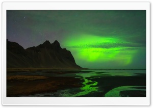 Aurora Borealis Over Vestrahorn, Iceland 4K UHD Wallpaper for Widescreen and UltraWide Desktop, UltraHD TV, Smartphone, Tablet
