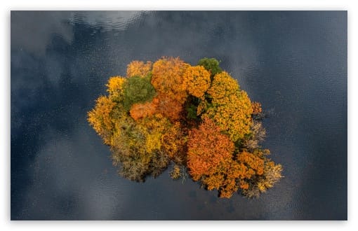 Autumn Aerial View of Rydal Water Island UltraHD Wallpaper for UHD 16:9 ; HD 16:9 ; UltraWide 21:9 24:10 ; Widescreen 16:10 ; Tablet 1:1 ;