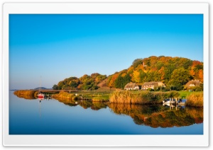 Autumn Reflection Ultra HD Wallpaper for 4K UHD Widescreen desktop, tablet & smartphone