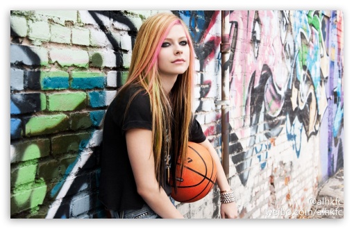 avril lavigne UltraHD Wallpaper for Widescreen 16:10 ;