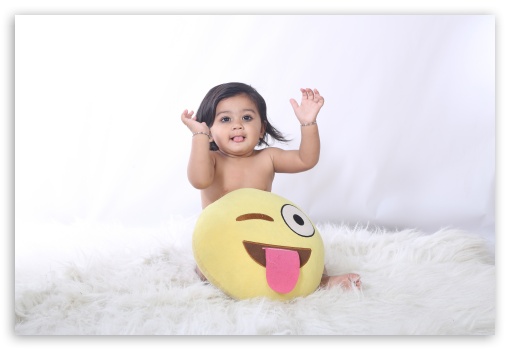 Baby UltraHD Wallpaper for Fullscreen 3:2 ;