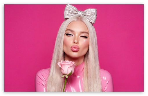 Barbie-like Platinum Blonde Model Kiss Pose UltraHD Wallpaper for UHD 16:9 ; HD 16:9 ; UltraWide 21:9 24:10 32:9 32:10 ; Widescreen 16:10 ; Tablet 1:1 ; Mobile 9:16 9:19.5 9:20 9:21 9:22 ; Dual 16:10 16:9 ;