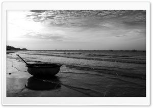 Beach Black and White Ultra HD Wallpaper for 4K UHD Widescreen desktop, tablet & smartphone