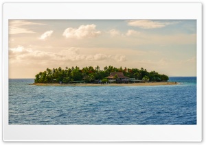Beachcomber Island Fiji Ultra HD Wallpaper for 4K UHD Widescreen desktop, tablet & smartphone