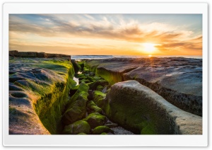 Between the Rocks Ultra HD Wallpaper for 4K UHD Widescreen desktop, tablet & smartphone