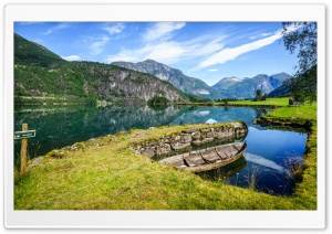 Boat by the Lake Ultra HD Wallpaper for 4K UHD Widescreen desktop, tablet & smartphone