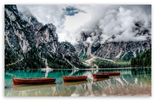 Boats on the Lake UltraHD Wallpaper for HD 16:9 ; UltraWide 21:9 24:10 ; Widescreen 16:10 5:3 ; Fullscreen 4:3 5:4 3:2 ; Tablet 1:1 ; Mobile 9:16 10:16 2:3 3:5 3:4 ;