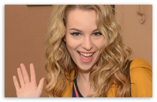 Bridgit Mendler UltraHD Wallpaper for Widescreen 16:10 ;