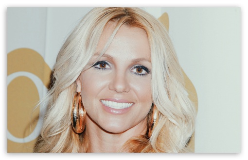 Britney Spears UltraHD Wallpaper for Widescreen 16:10 ;