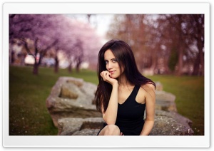 Brunette Girl - Spring Bokeh Ultra HD Wallpaper for 4K UHD Widescreen desktop, tablet & smartphone