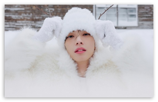 BTS J Hope Cute UltraHD Wallpaper for UHD 16:9 ; HD 16:9 ; UltraWide 21:9 24:10 ; Widescreen 16:10 ; Tablet 1:1 ; Mobile 9:16 9:19.5 9:20 9:21 9:22 ;