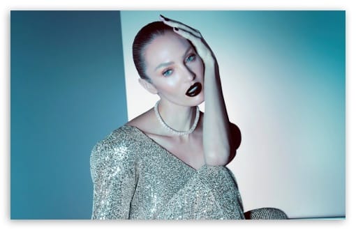 Candice Swanepoel in Silver Sequin Outfit UltraHD Wallpaper for UHD 16:9 ; HD 16:9 ; UltraWide 21:9 24:10 ; Widescreen 16:10 ; Tablet 1:1 ; Mobile 9:16 9:19.5 9:20 ;