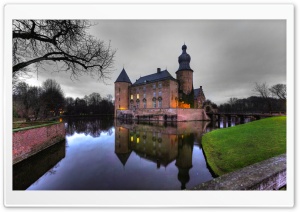 Castle Reflection, Germany Ultra HD Wallpaper for 4K UHD Widescreen desktop, tablet & smartphone