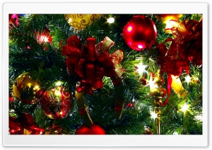 Christmas tree 4K UHD Wallpaper for Widescreen and UltraWide Desktop, UltraHD TV, Smartphone, Tablet