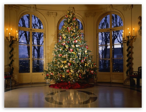 Christmas Tree UltraHD Wallpaper for Fullscreen 4:3 ;